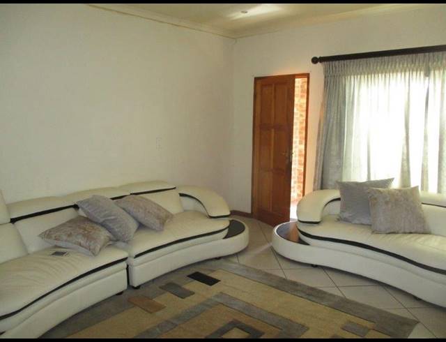 2 BEDROOM TOWNHOUSE FOR SALE IN LIEFDE EN VREDE